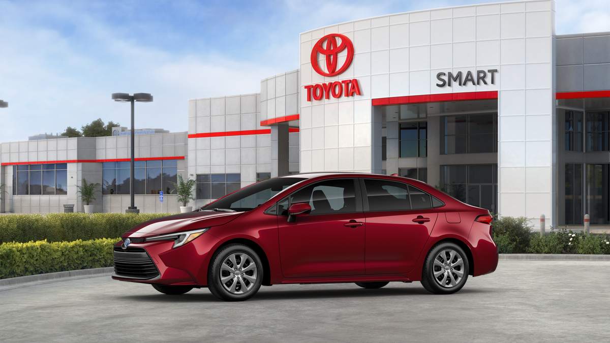 2025 Toyota Corolla Hybrid LE photo 3