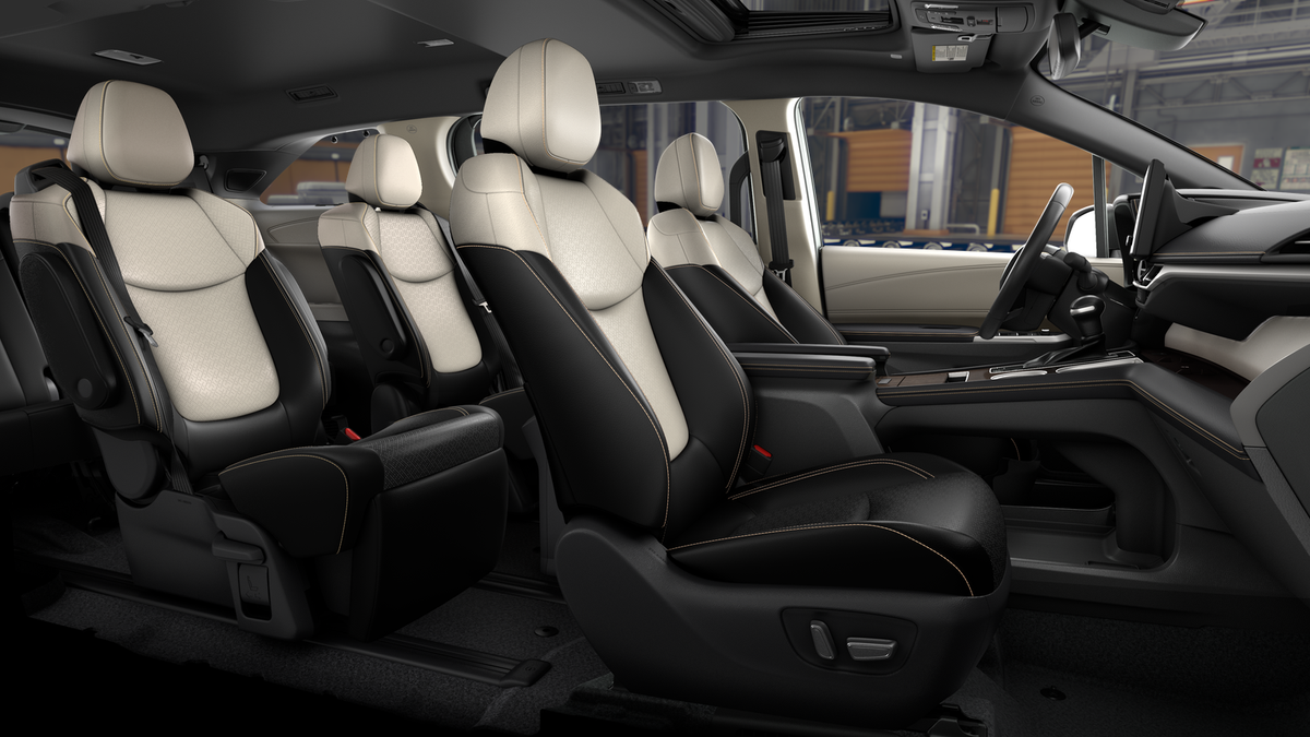2025 Toyota Sienna Platinum photo 20