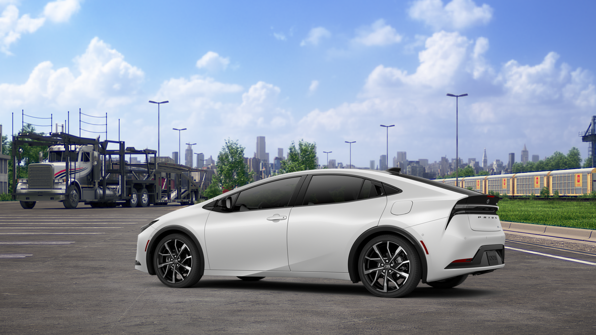 New 2026 Wind Chill Pearl <sup>1</sup> Toyota  XSE Premium image 7
