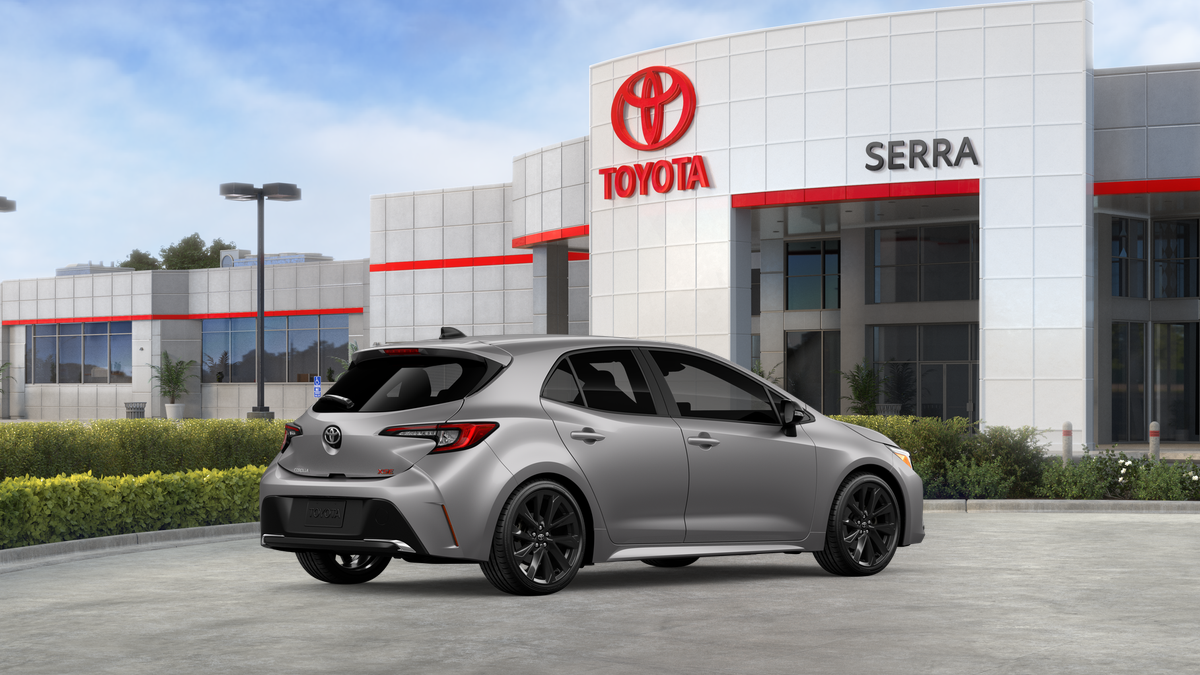 New 2027 Classic Silver Metallic Toyota  XSE image 21
