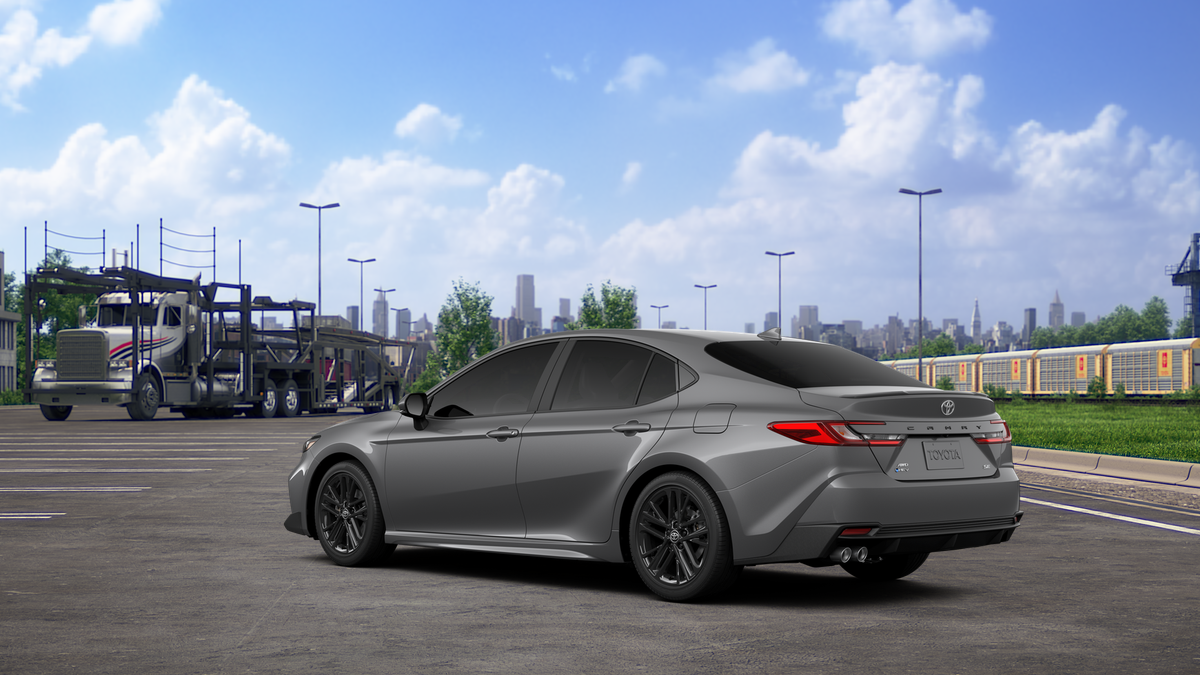 2026 Toyota Camry SE photo 7