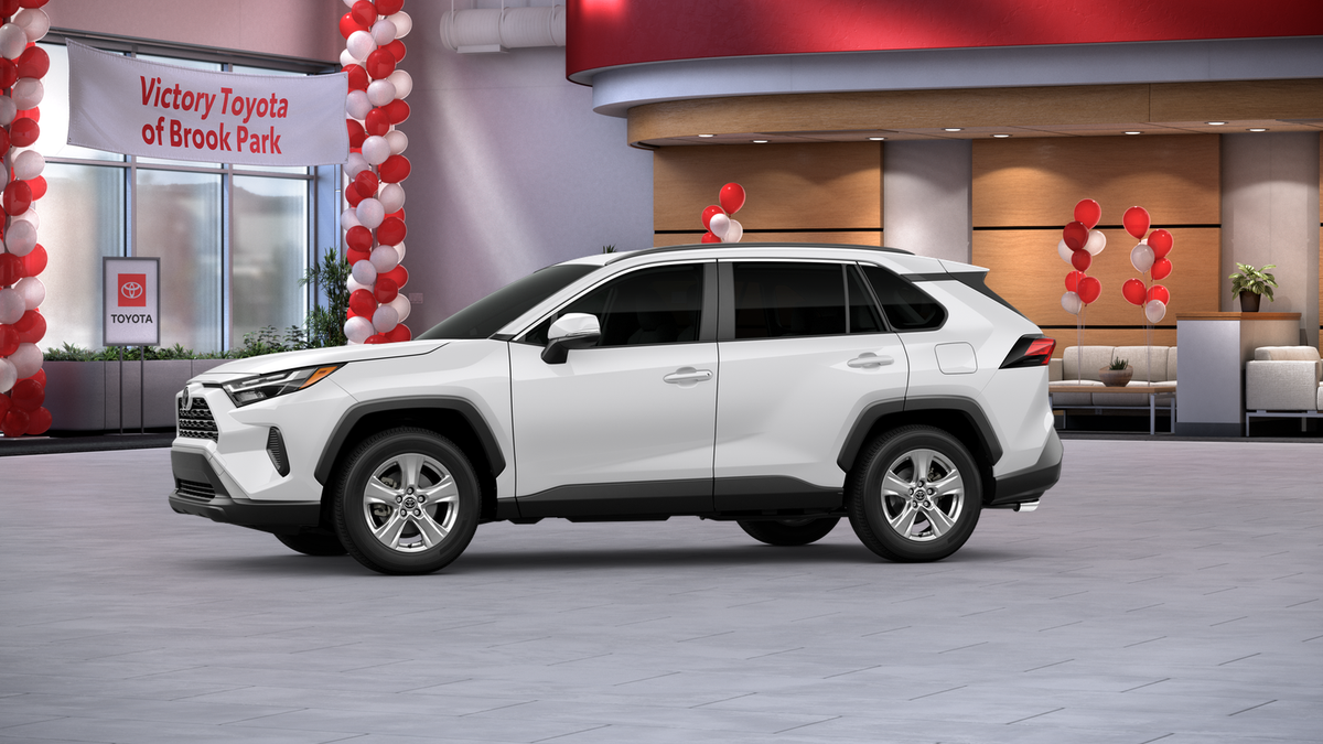 2025 Toyota RAV4 XLE photo 2