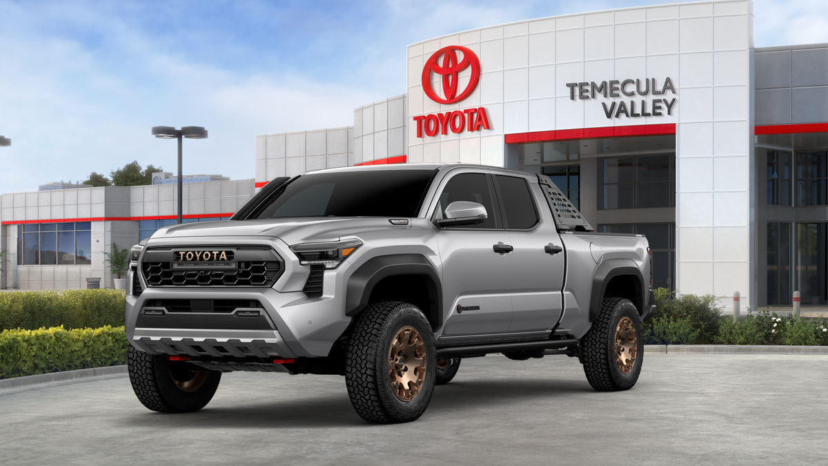2026 Toyota Tacoma i-FORCE MAX Tacoma Trailhunter