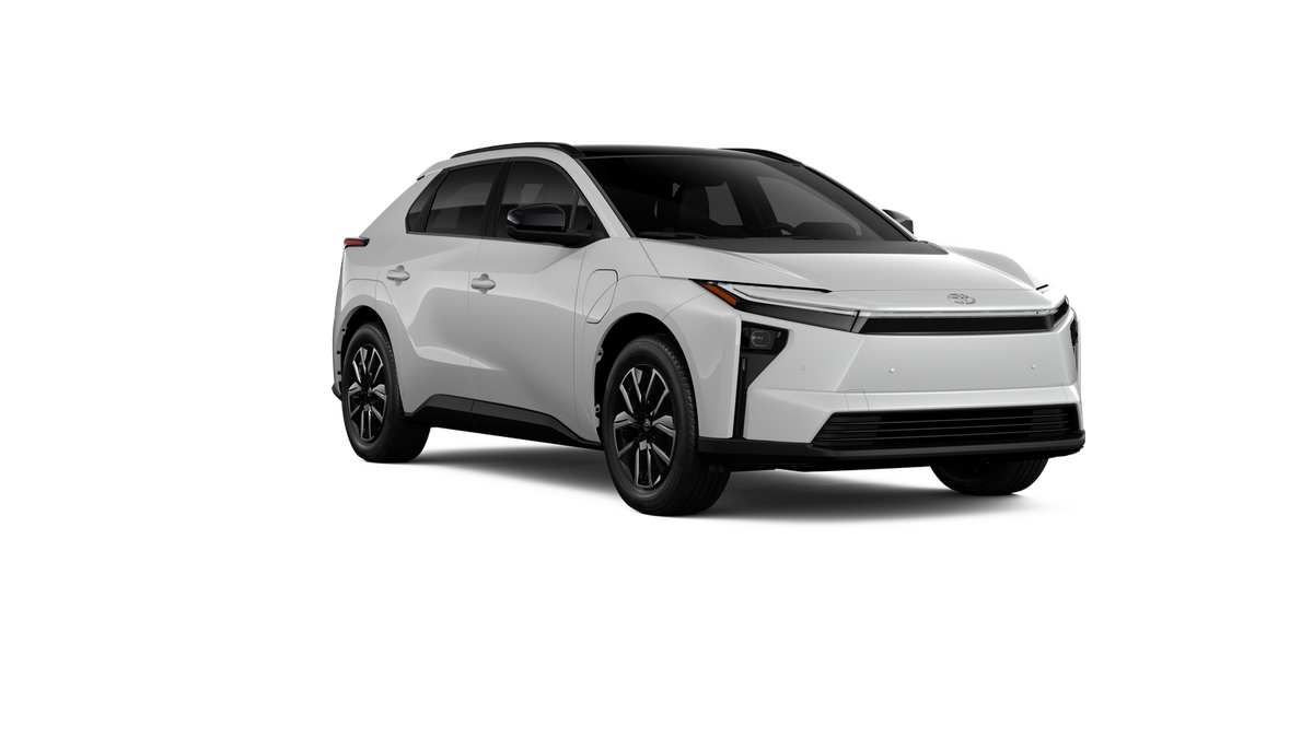New 2026 Wind Chill Pearl <sup>1</sup> Toyota  XLE image 17