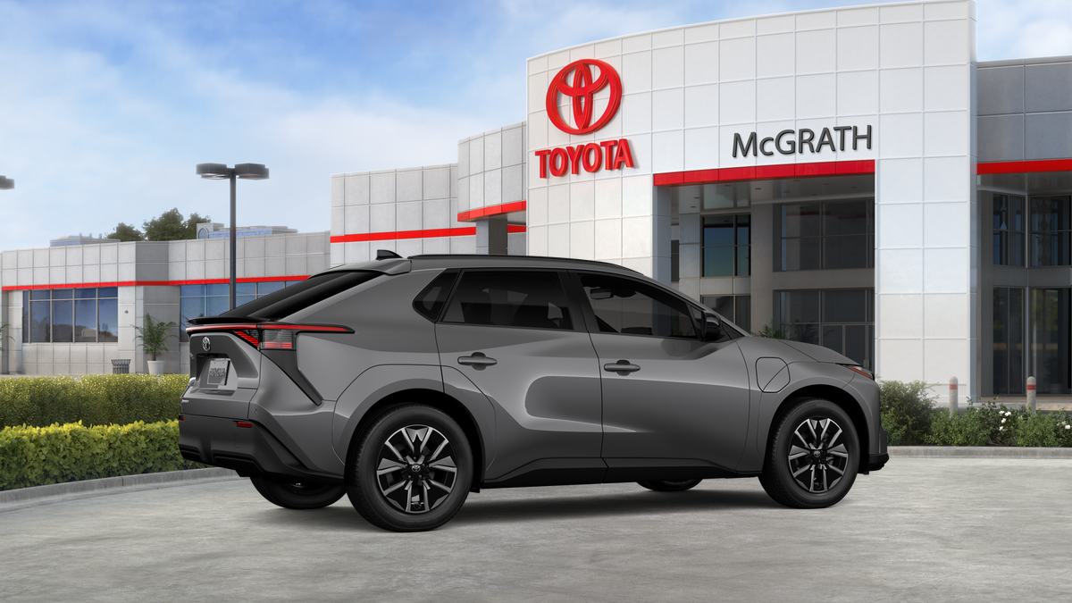 New 2026 Heavy Metal <sup>1</sup> Toyota  XLE image 13