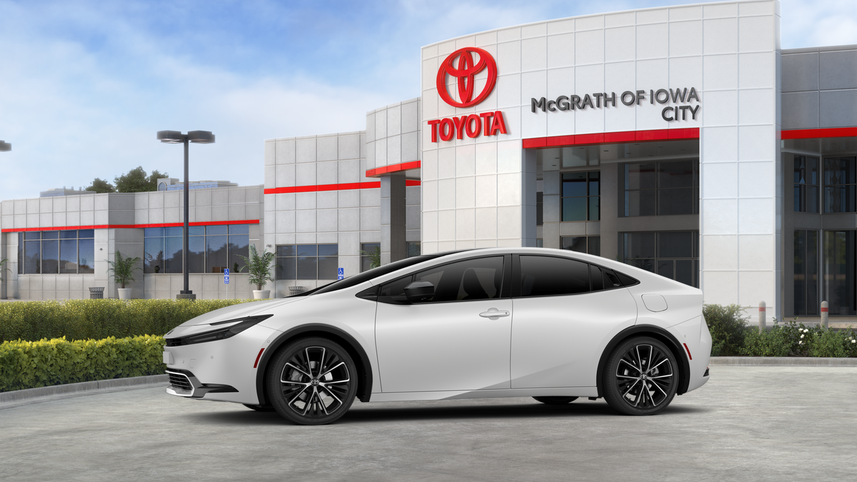 New 2026 Wind Chill Pearl <sup>1</sup> Toyota  Limited image 5