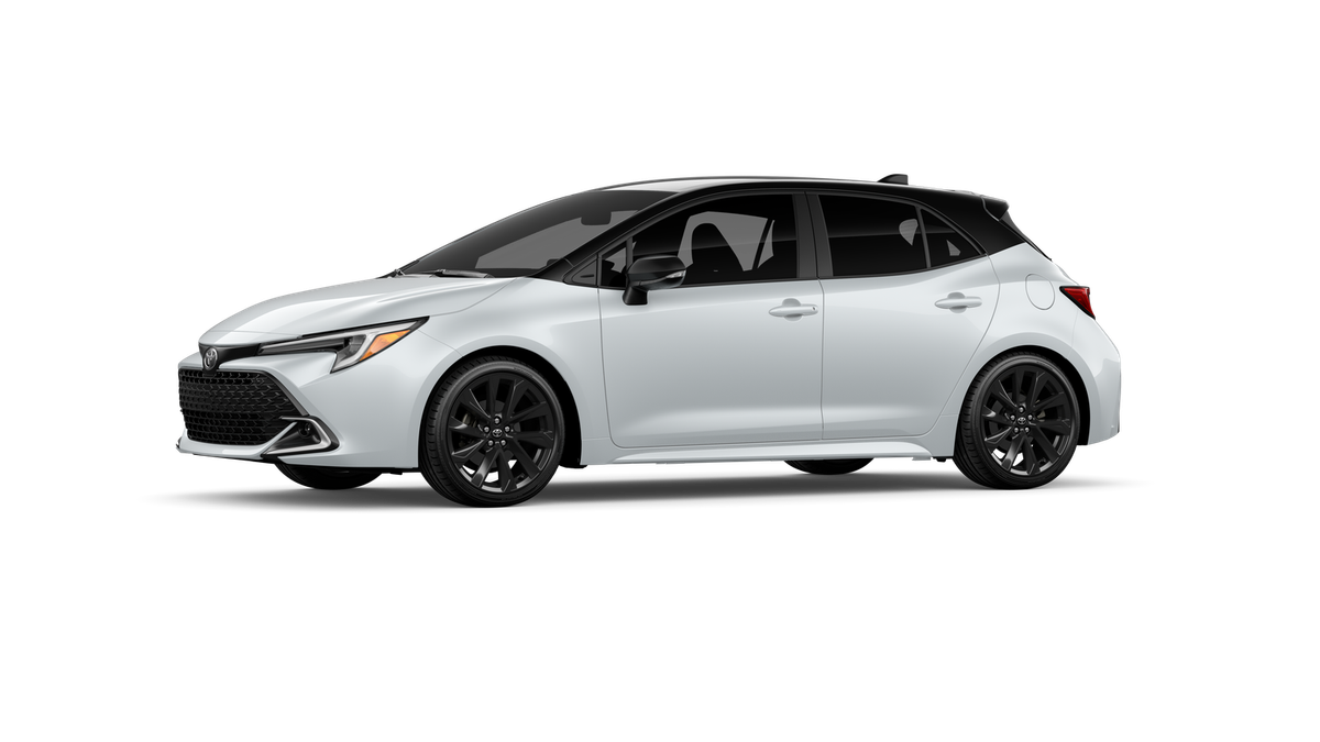 New 2027 Wind Chill Pearl with Black roof <sup>1</sup> Toyota  XSE image 5