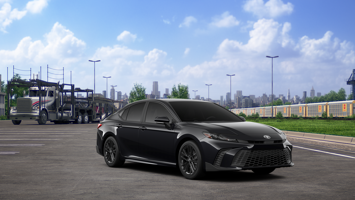 2026 Toyota Camry SE photo 9