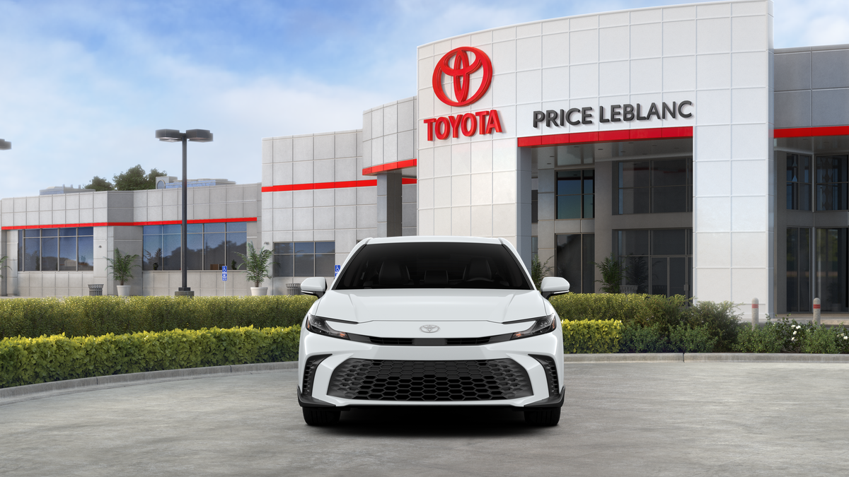 2026 Toyota Camry SE photo 16