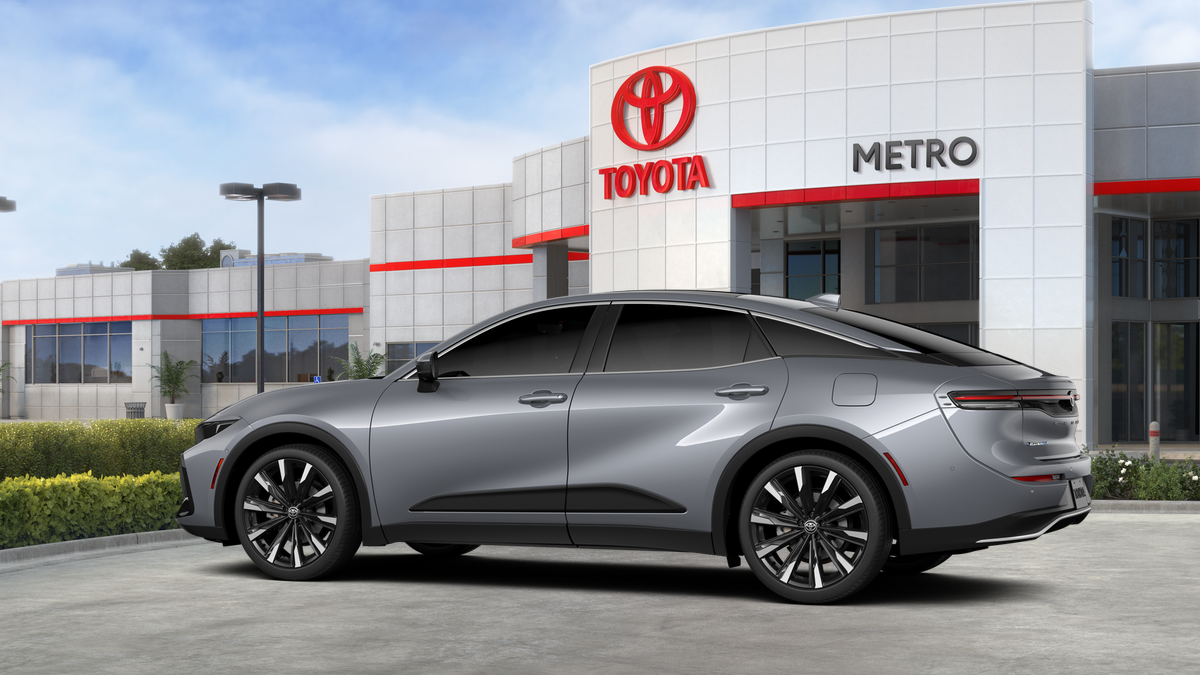 New 2026 Heavy Metal <sup>1</sup> Toyota  Platinum image 7