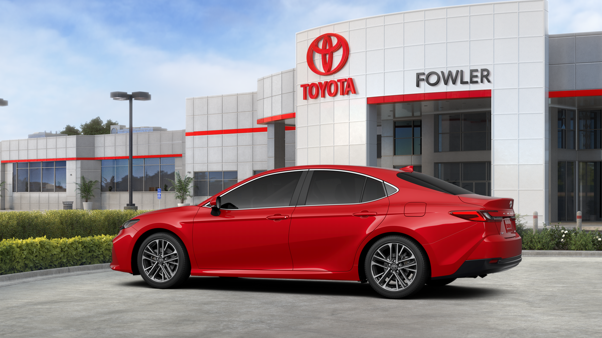 2026 Toyota Camry XLE - Photo 30