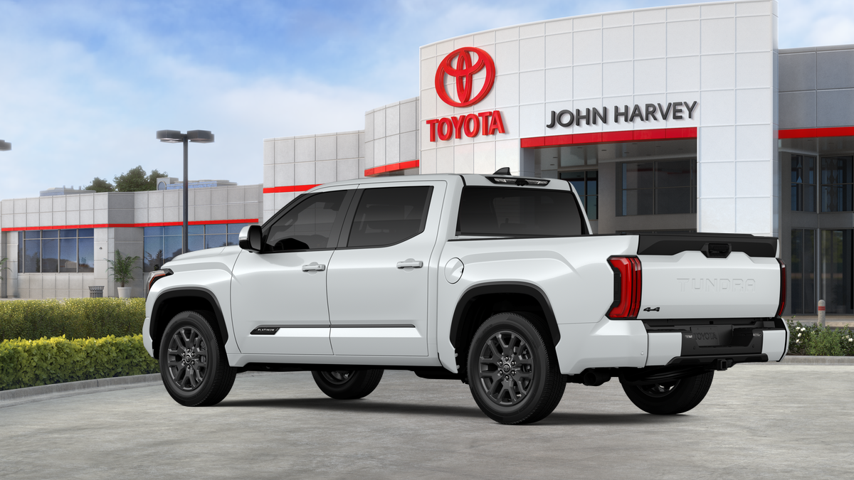 New 2026 Wind Chill Pearl <sup>1</sup> Toyota  Platinum image 8