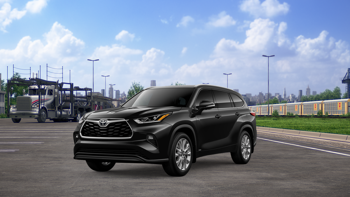 2026 Toyota Highlander Hybrid Limited AWD's photo