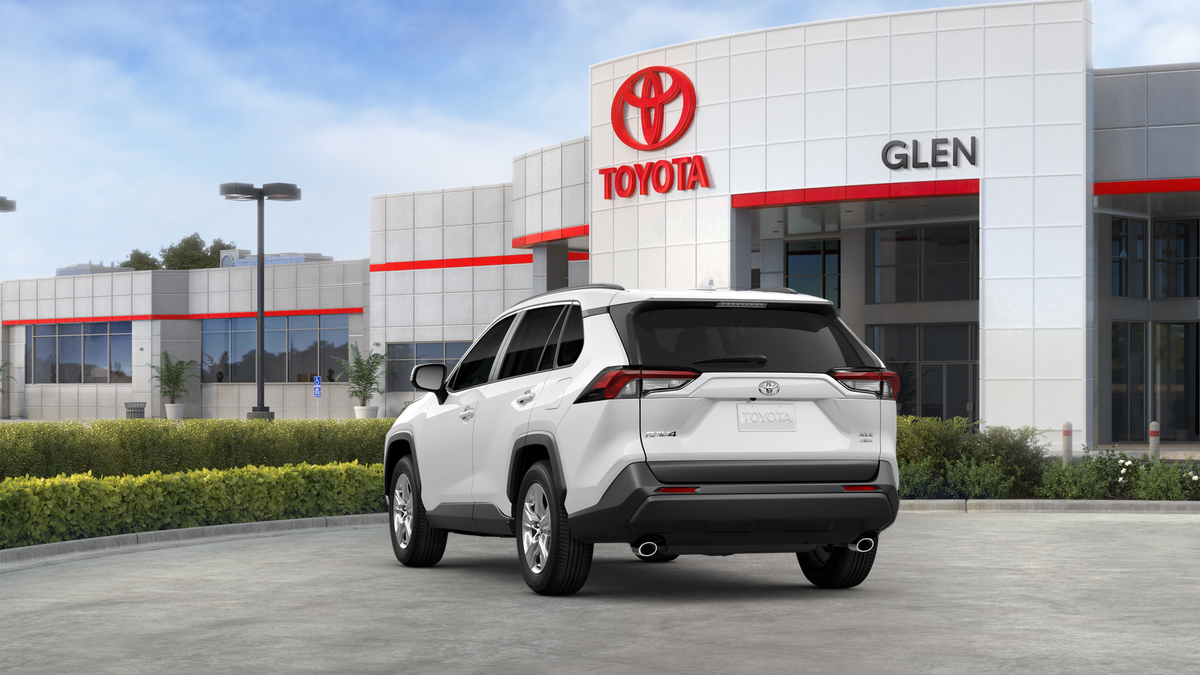 2025 Toyota RAV4 XLE photo 45