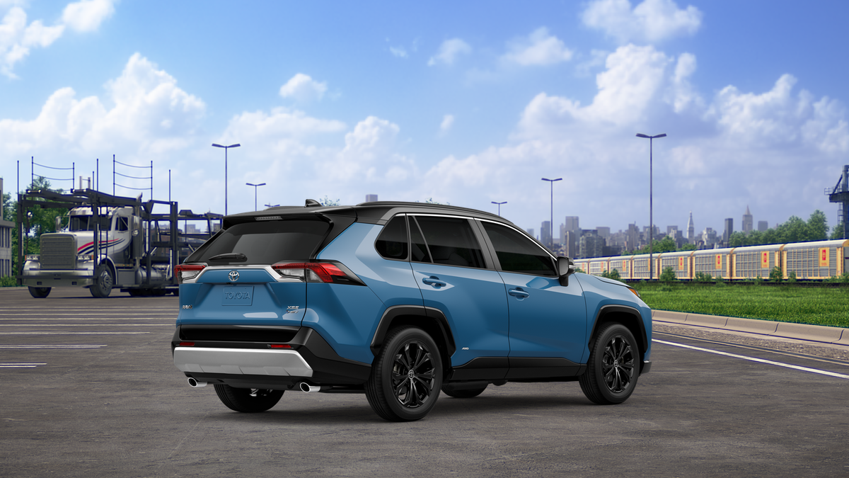 2025 Toyota RAV4 Hybrid XSE photo 10