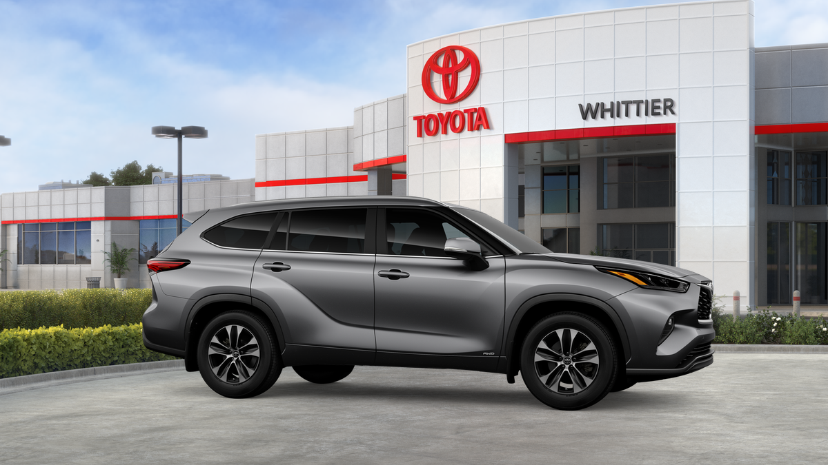 New 2026 Heavy Metal <sup>1</sup> Toyota  XLE image 15