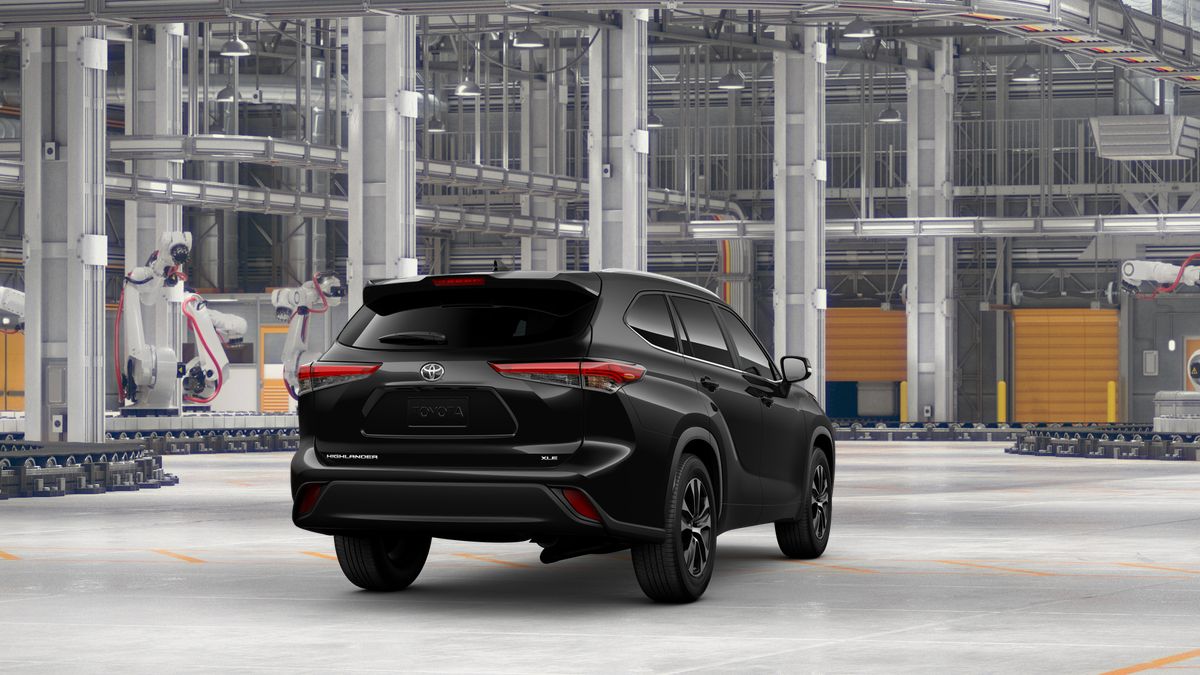 2025 Toyota Highlander XLE photo 10