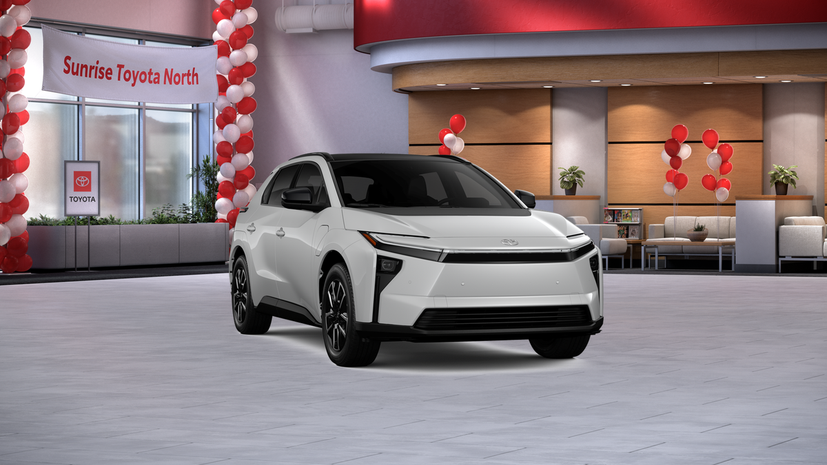 2026 Toyota bZ XLE - Photo 18