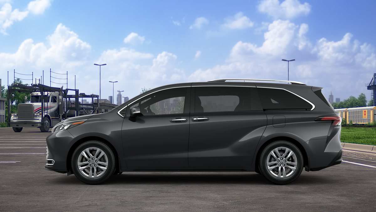 2025 Toyota Sienna Limited photo 4
