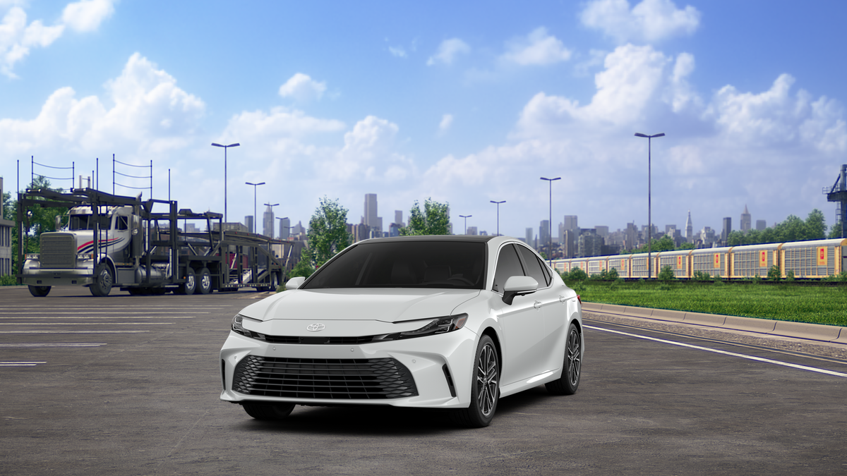 2026 Toyota Camry XLE photo 3