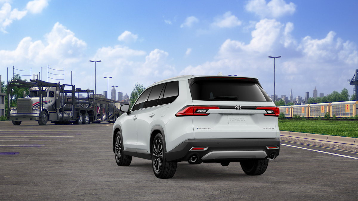 2026 Toyota Highlander Hybrid Platinum photo 8