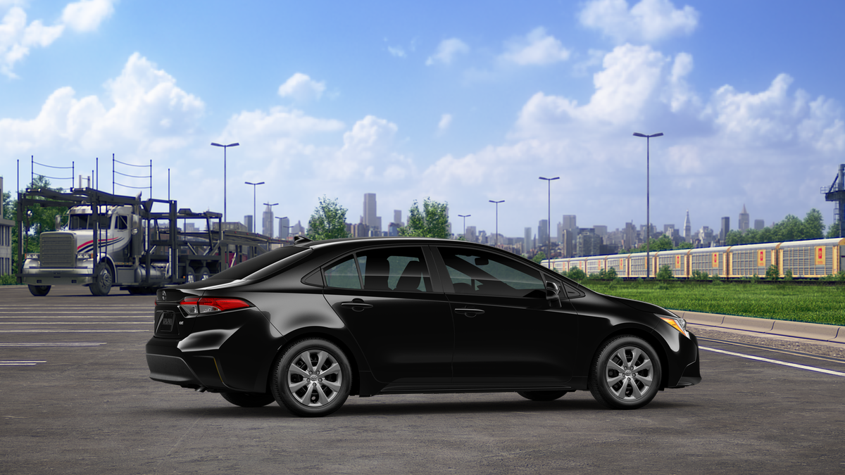2025 Toyota Corolla LE photo 11