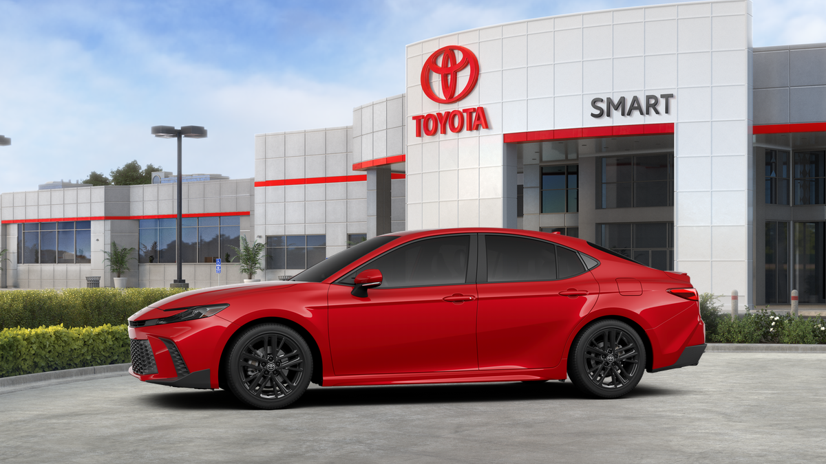 2026 Toyota Camry SE photo 4