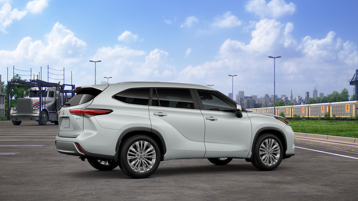 2025 Toyota Highlander Hybrid Platinum photo 13