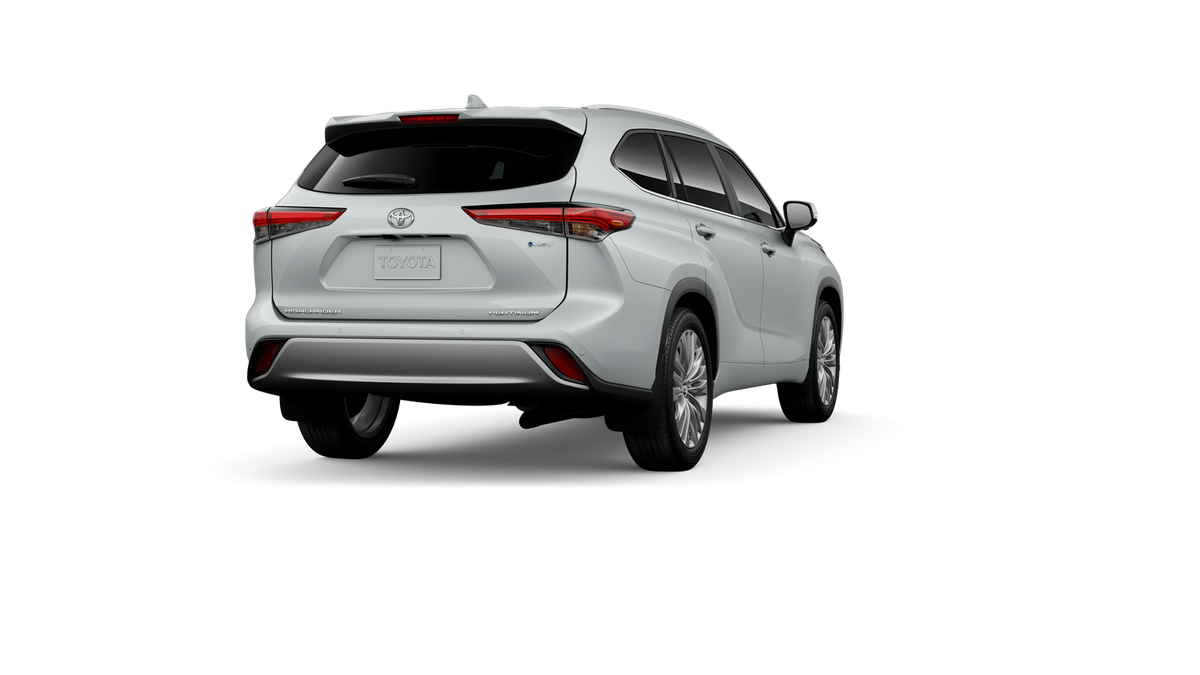 New 2026 Wind Chill Pearl <sup>1</sup> Toyota  Platinum image 11