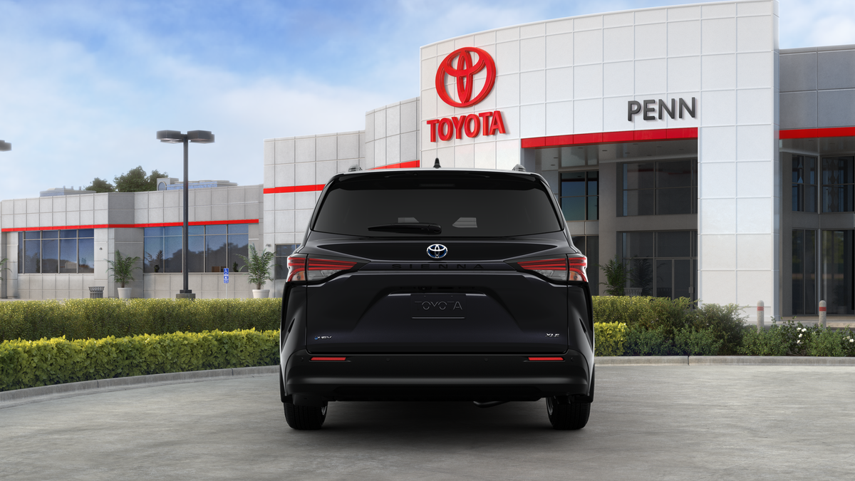 2025 Toyota Sienna XLE photo 19