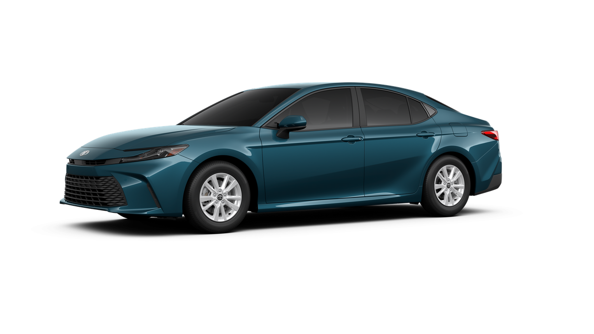 2026 Toyota Camry LE photo 3