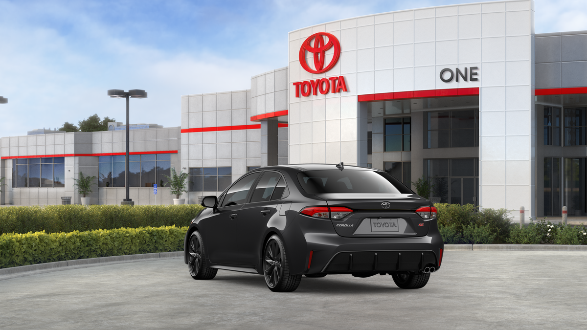 2026 Toyota Corolla SE photo 3