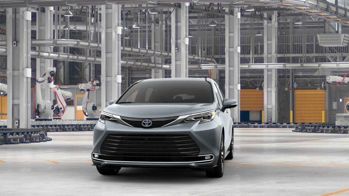 2025 Toyota Sienna Platinum photo 3