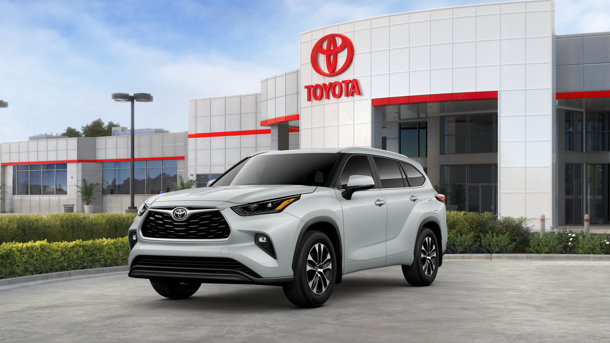 2025 Toyota Highlander XLE