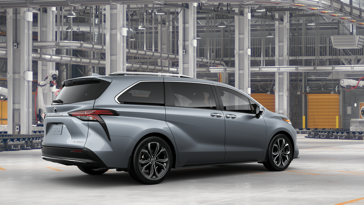 2025 Toyota Sienna Platinum photo 12