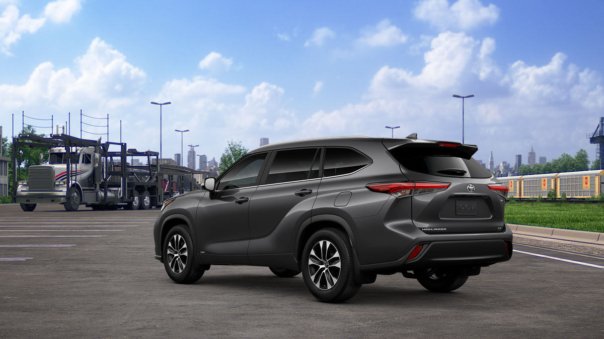 2025 Toyota Highlander Hybrid XLE photo 6