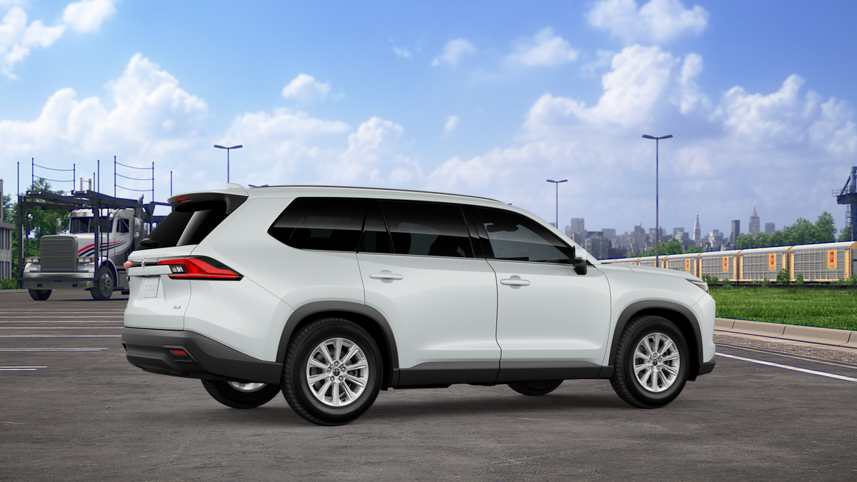 2026 Toyota Grand Highlander XLE photo 12