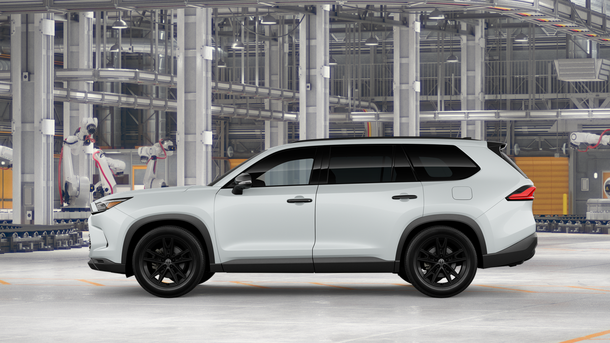 New Wind Chill Pearl [extra cost color] 2026 Toyota Grand