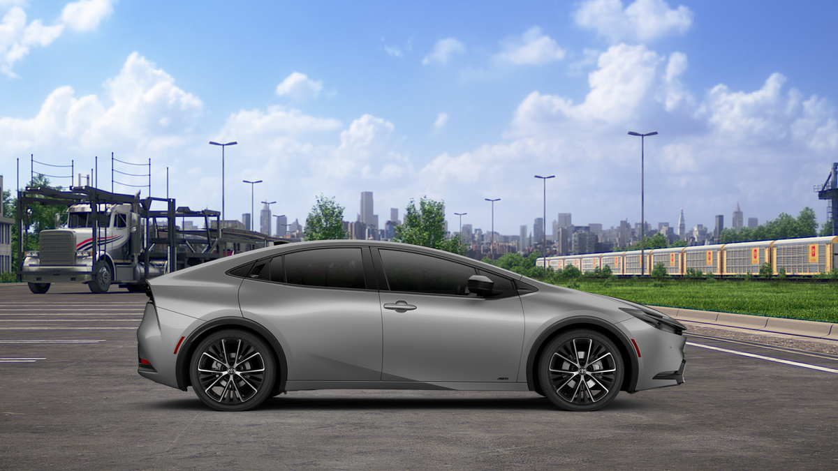 2026 Toyota Prius XLE photo 12
