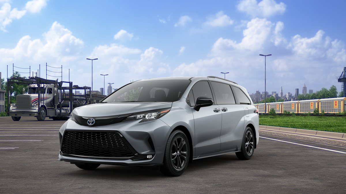 2025 Toyota Sienna XSE
