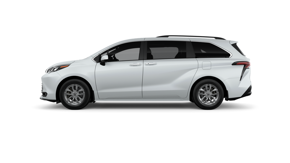 New 2026 Wind Chill Pearl <sup>1</sup> Toyota  XLE image 6