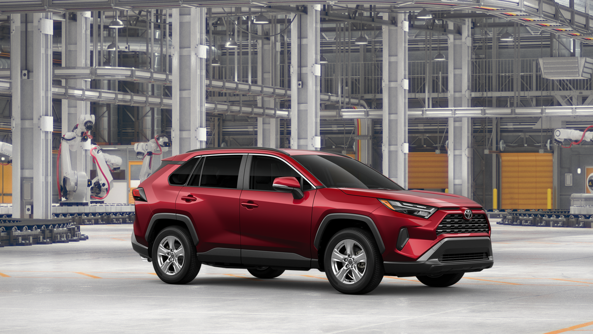 2025 Toyota RAV4 XLE photo 13