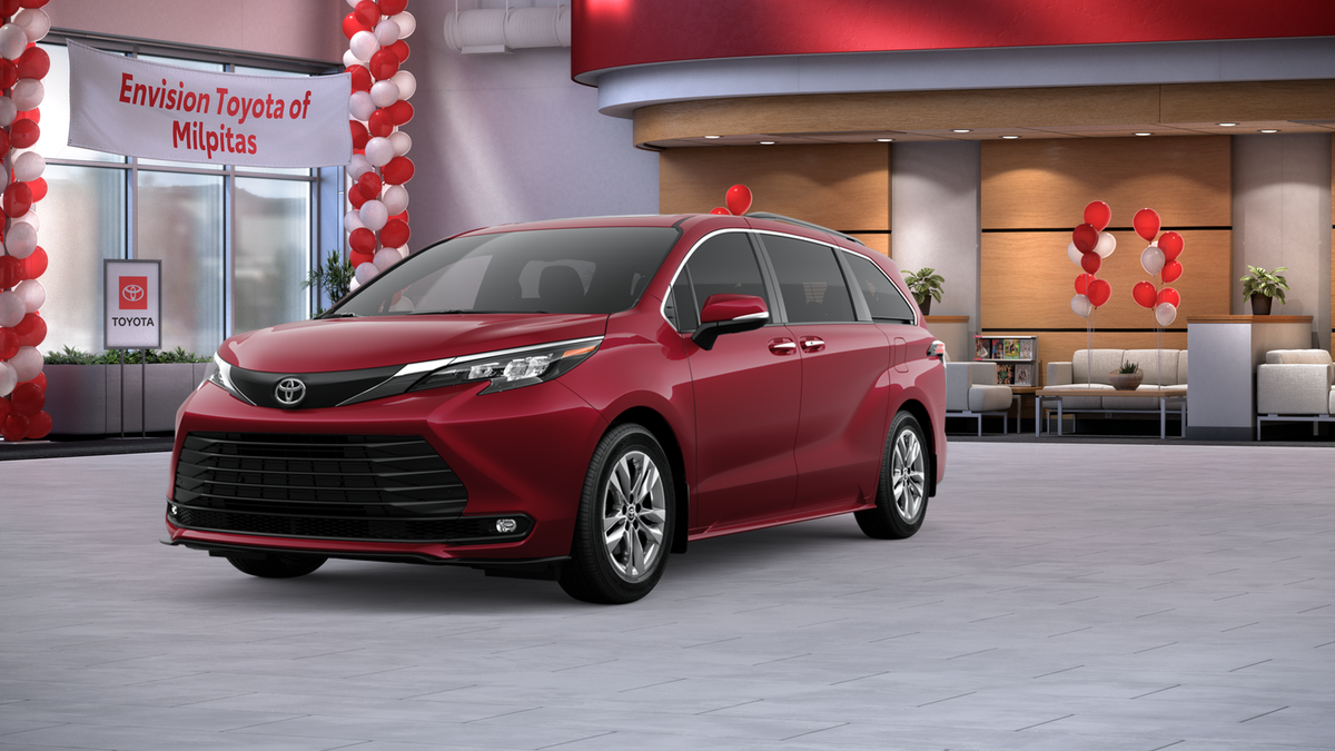2026 Toyota Sienna XLE 7-Passenger Hybrid AWD's photo