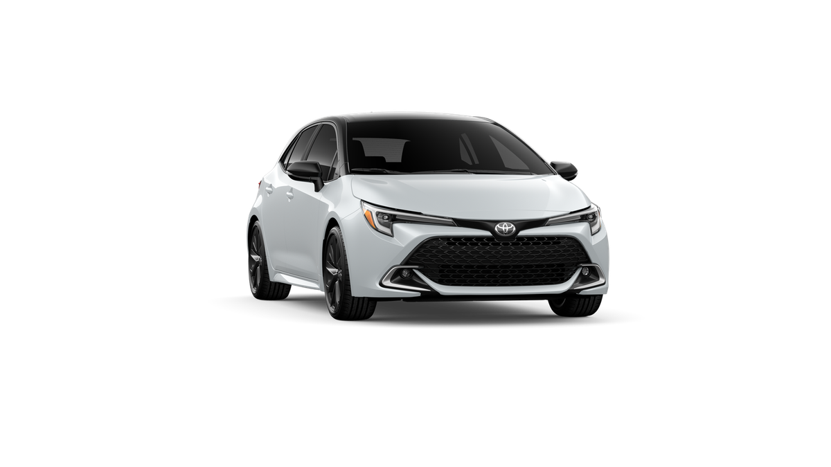 New 2027 Wind Chill Pearl with Black roof <sup>1</sup> Toyota  XSE image 18