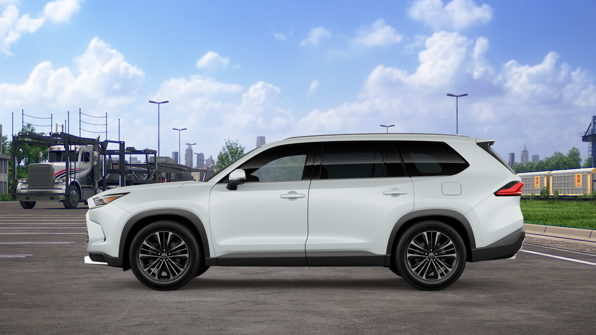 2026 Toyota Highlander Hybrid Platinum photo 5