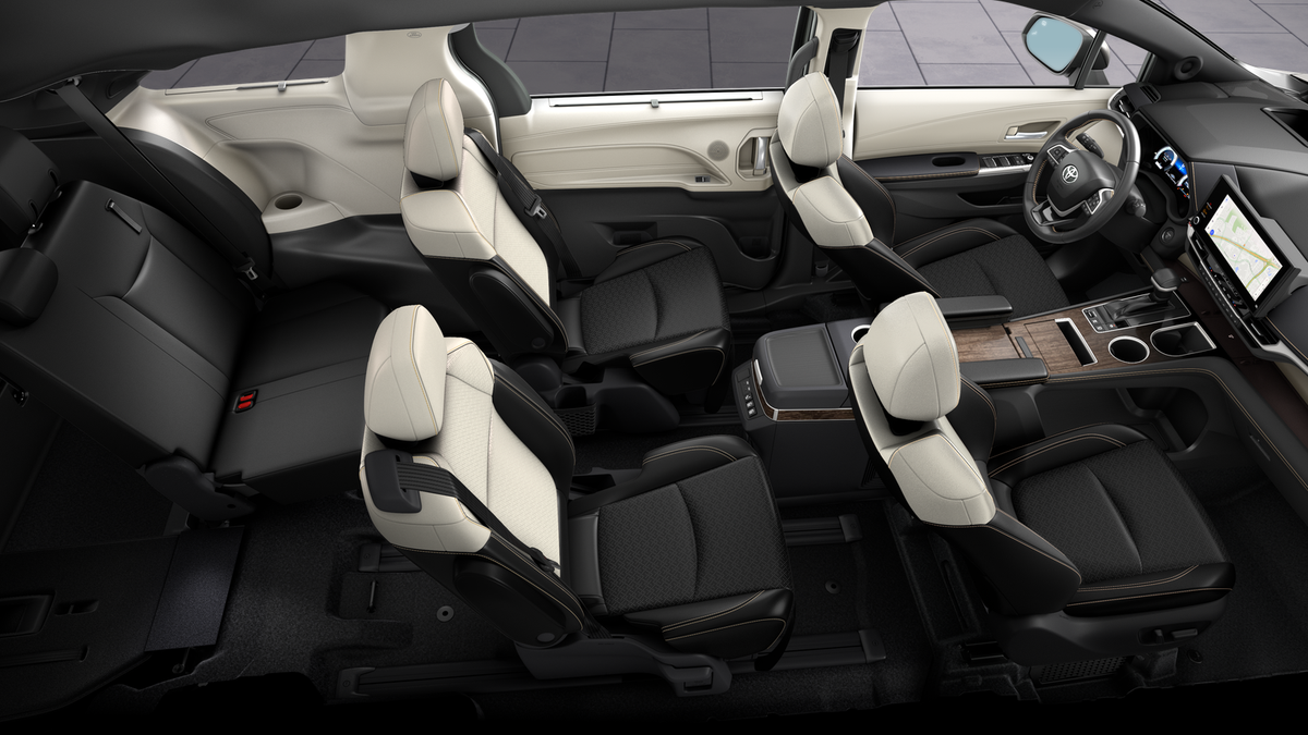 New 2025 Wind Chill Pearl <sup>1</sup> Toyota  Platinum image 4