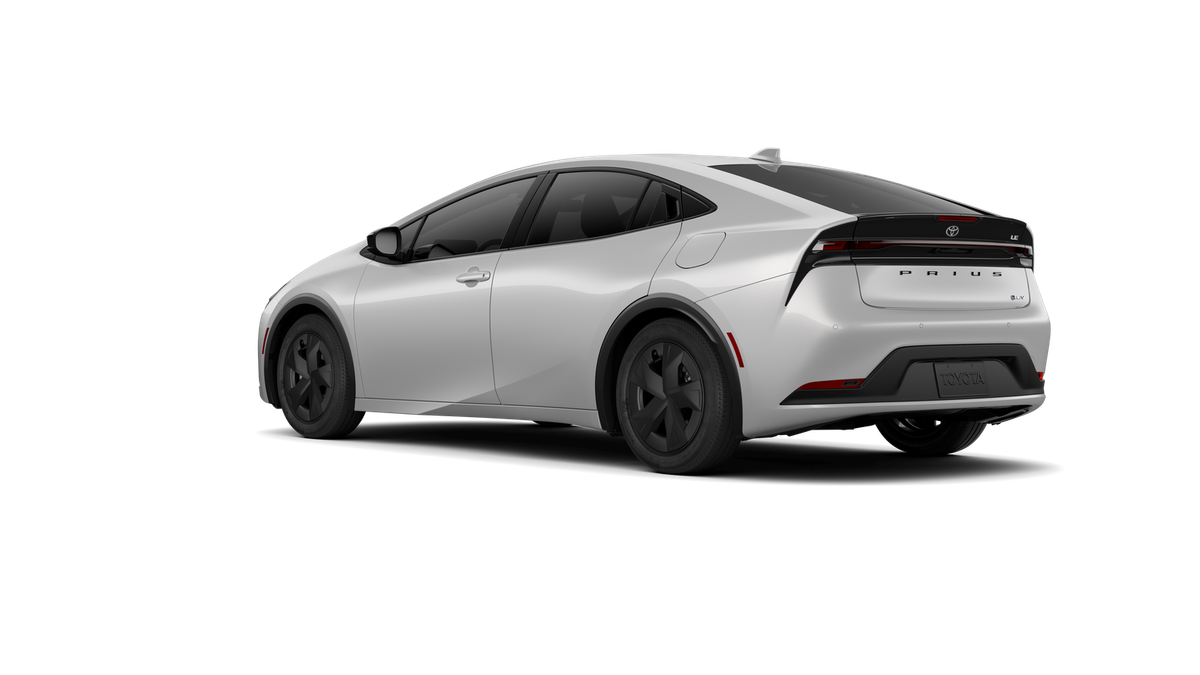 2026 Toyota Prius LE photo 33