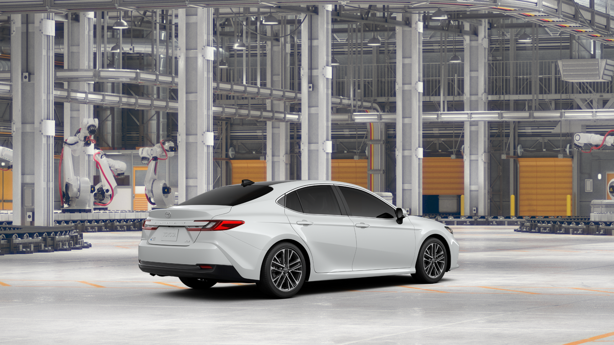 New 2027 Wind Chill Pearl <sup>1</sup> Toyota  XLE AWD image 20