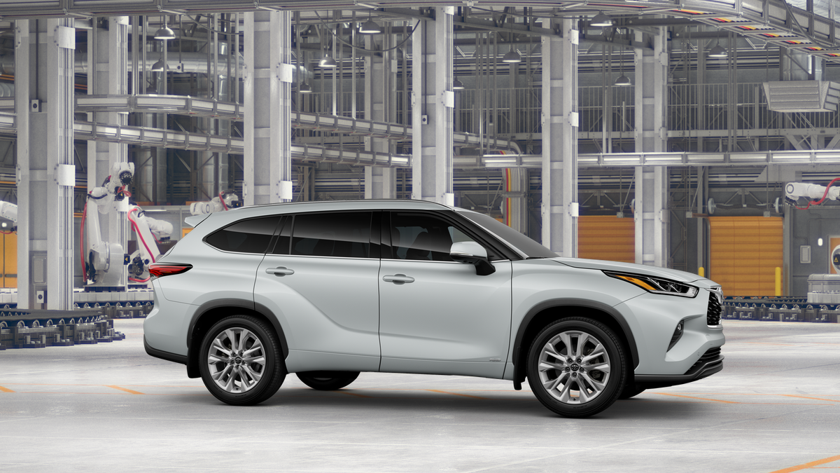 2025 Toyota Highlander Hybrid Limited photo 9