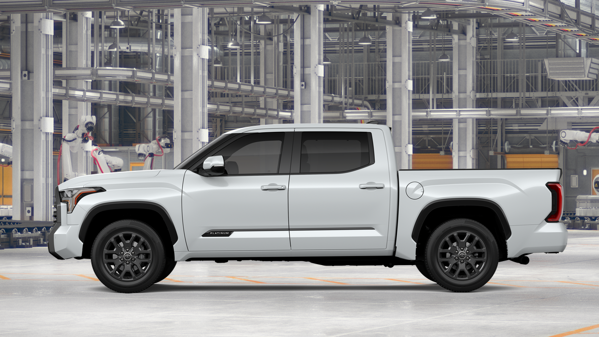 New 2026 Wind Chill Pearl Toyota Platinum image 4